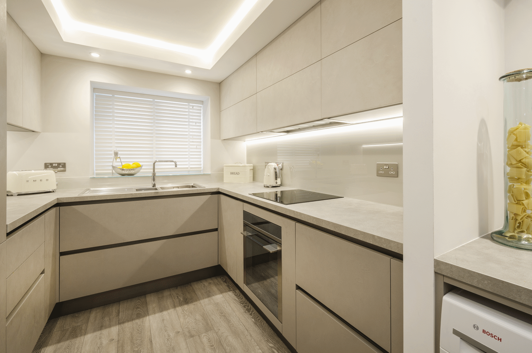 Taylor Hi-res  02.png