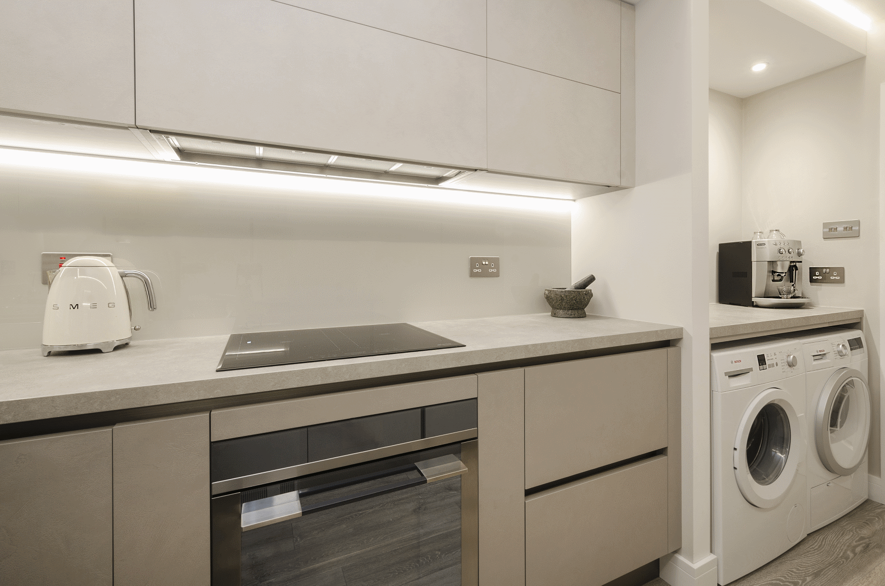 Taylor Hi-res  06.png