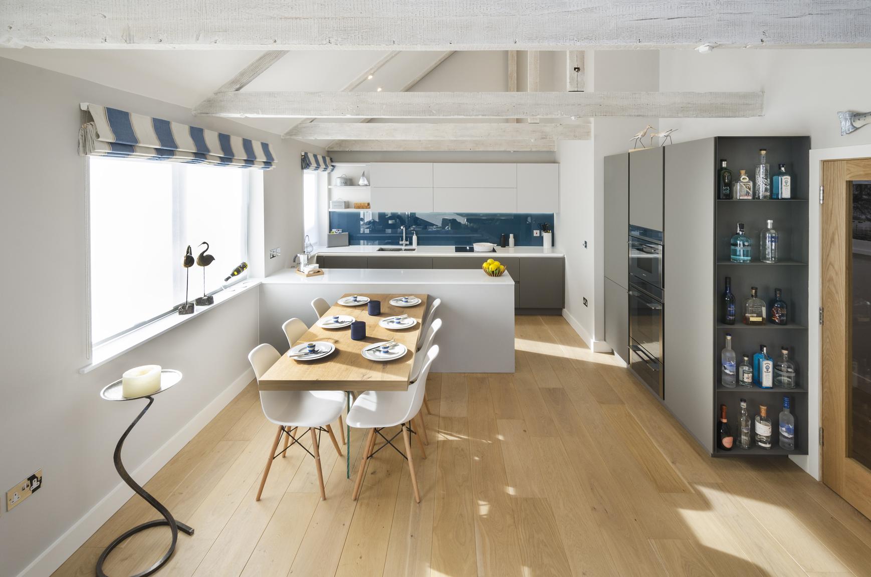 Creeks House Hi-Res 02.jpg