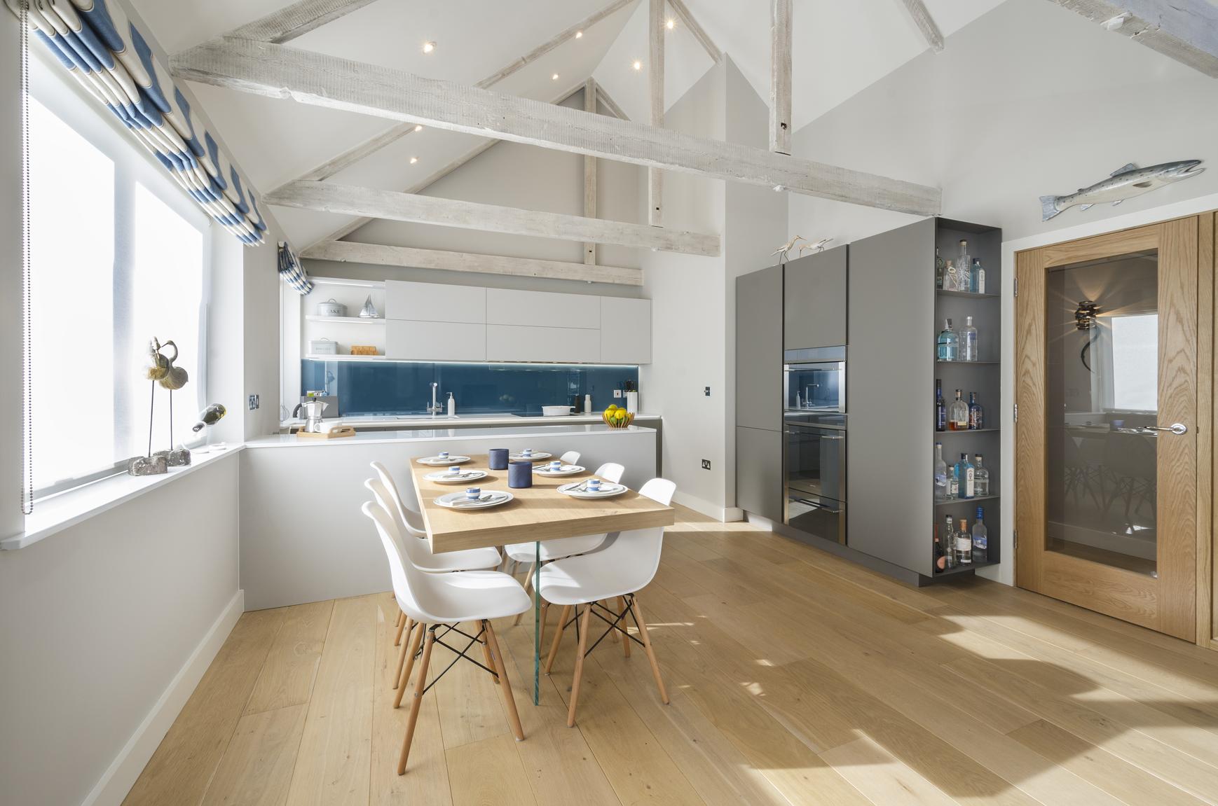 Creeks House Hi-Res 03.jpg