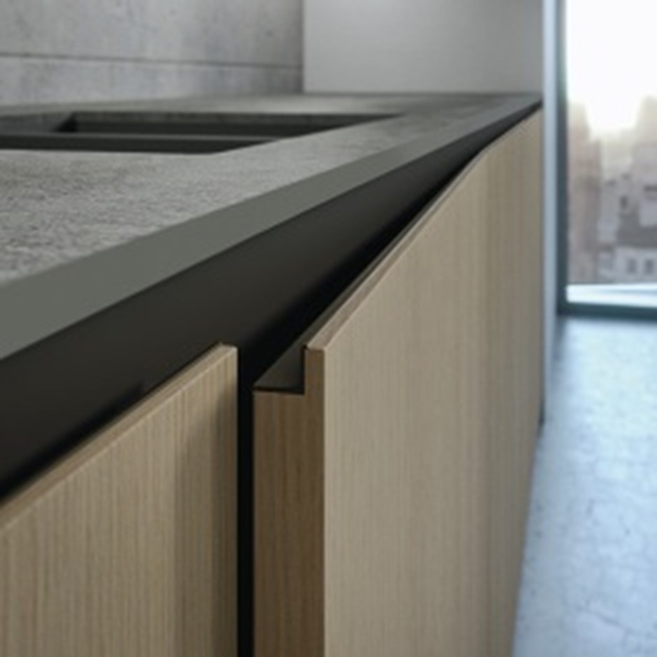 step handle kitchen doors
