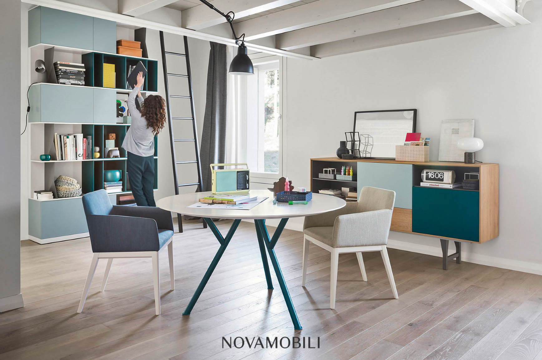 Reverse bookcase with Box 1 units